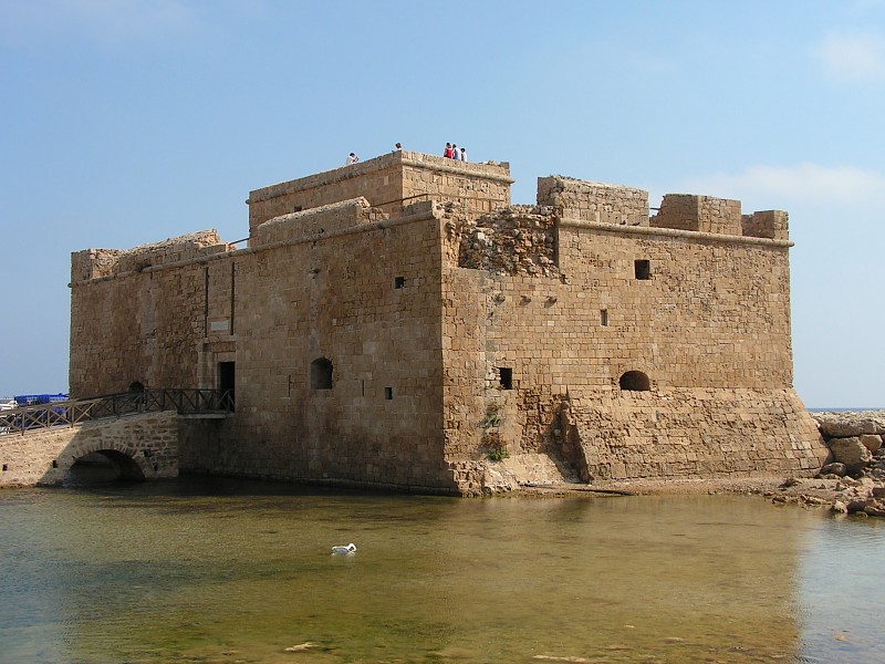 Пафосский замок - одна из основных достопримечательностей города