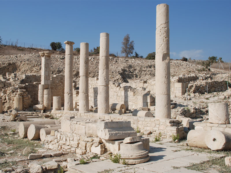 Руины храма Афродиты на территории Аматуса