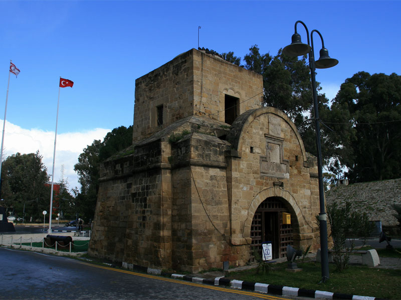 Киренийские ворота раньше использовались для связи с северными районами острова